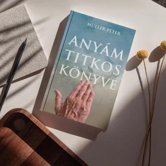 Anyám titkos könyve