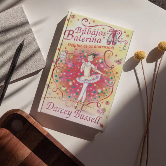 Bűbájos Balerina 3. - Delphie és az álarcosbál