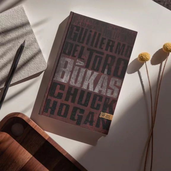 A bukás - A Kór-trilógia II.