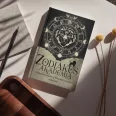   Tündérbosszú - Zodiákus Akadémia - Speciális, élre hajló füllel - (Különleges kiadás)