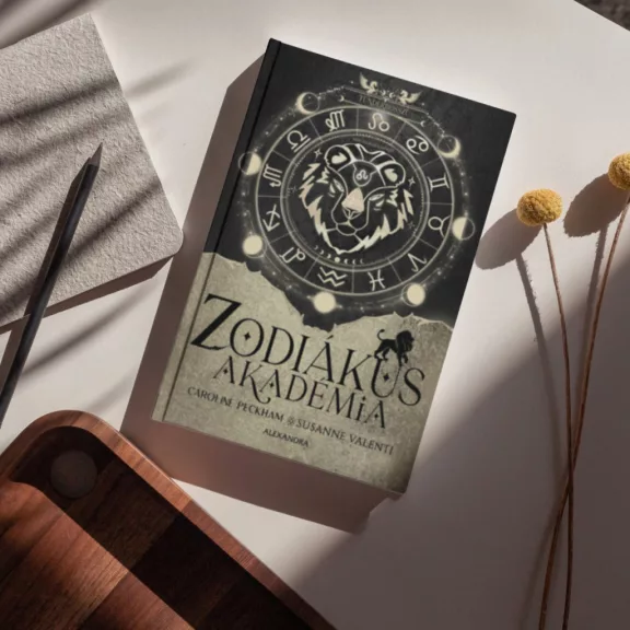 Tündérbosszú - Zodiákus Akadémia - Speciális, élre hajló füllel - (Különleges kiadás)