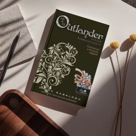 Outlander 0.5 - Szüzek, Outlander 2.5 - Szökevényzöld - puha kötés